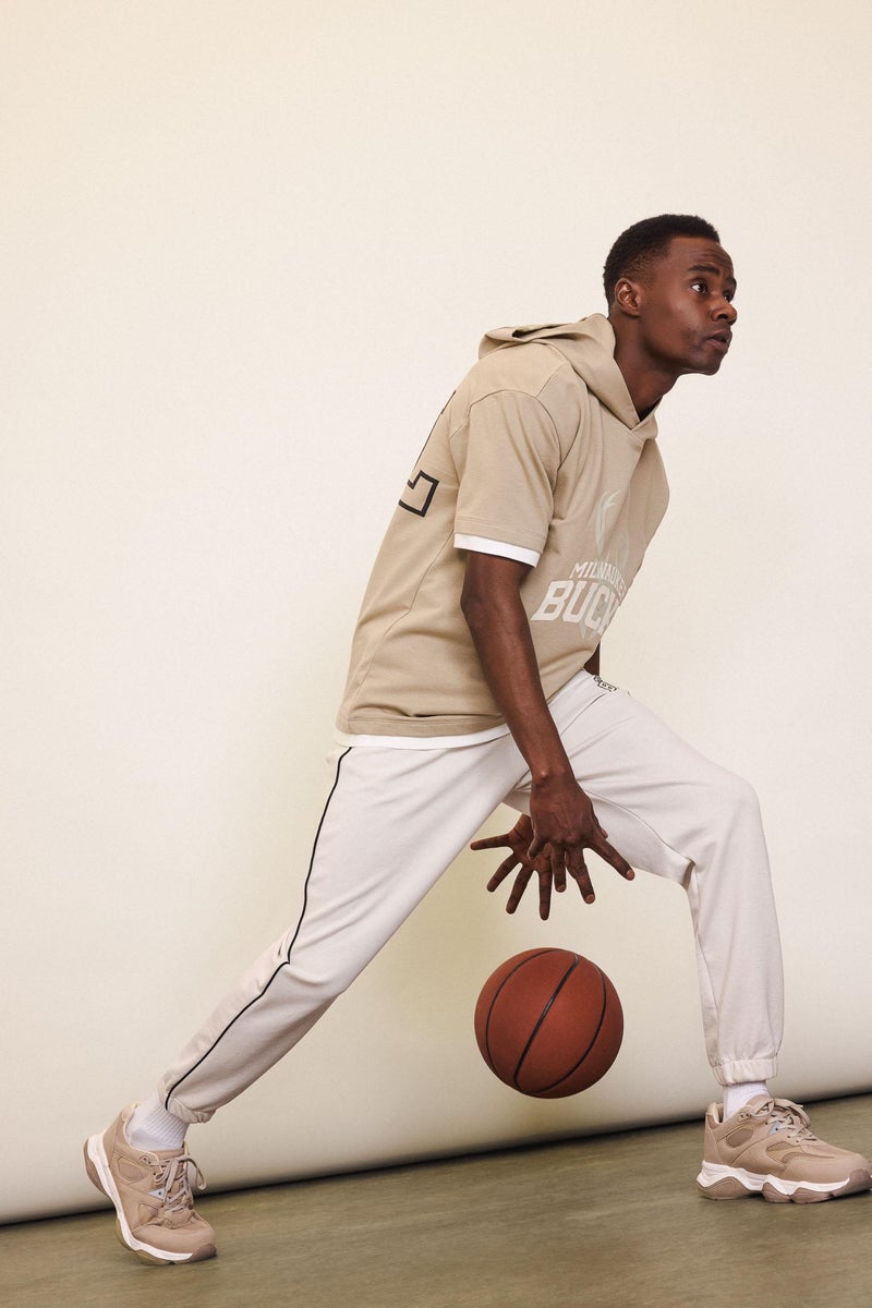 DeFacto Beige Man DeFactoFit NBA Milwaukee Bucks Standard Fit Scuba Fabric Sports Joggers Casual - Image 3